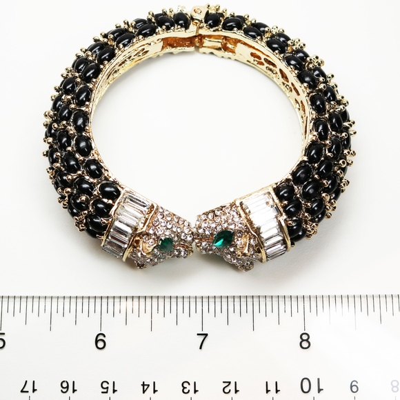 Exquisite Panther Crystal Cuff Bracelet - Picture 6 of 16